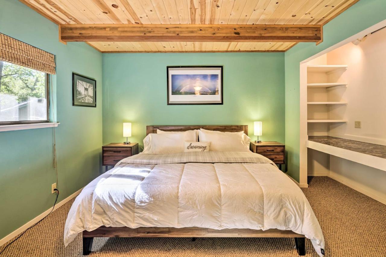 Spacious Groveland Cabin With Wraparound Deck! Exteriér fotografie