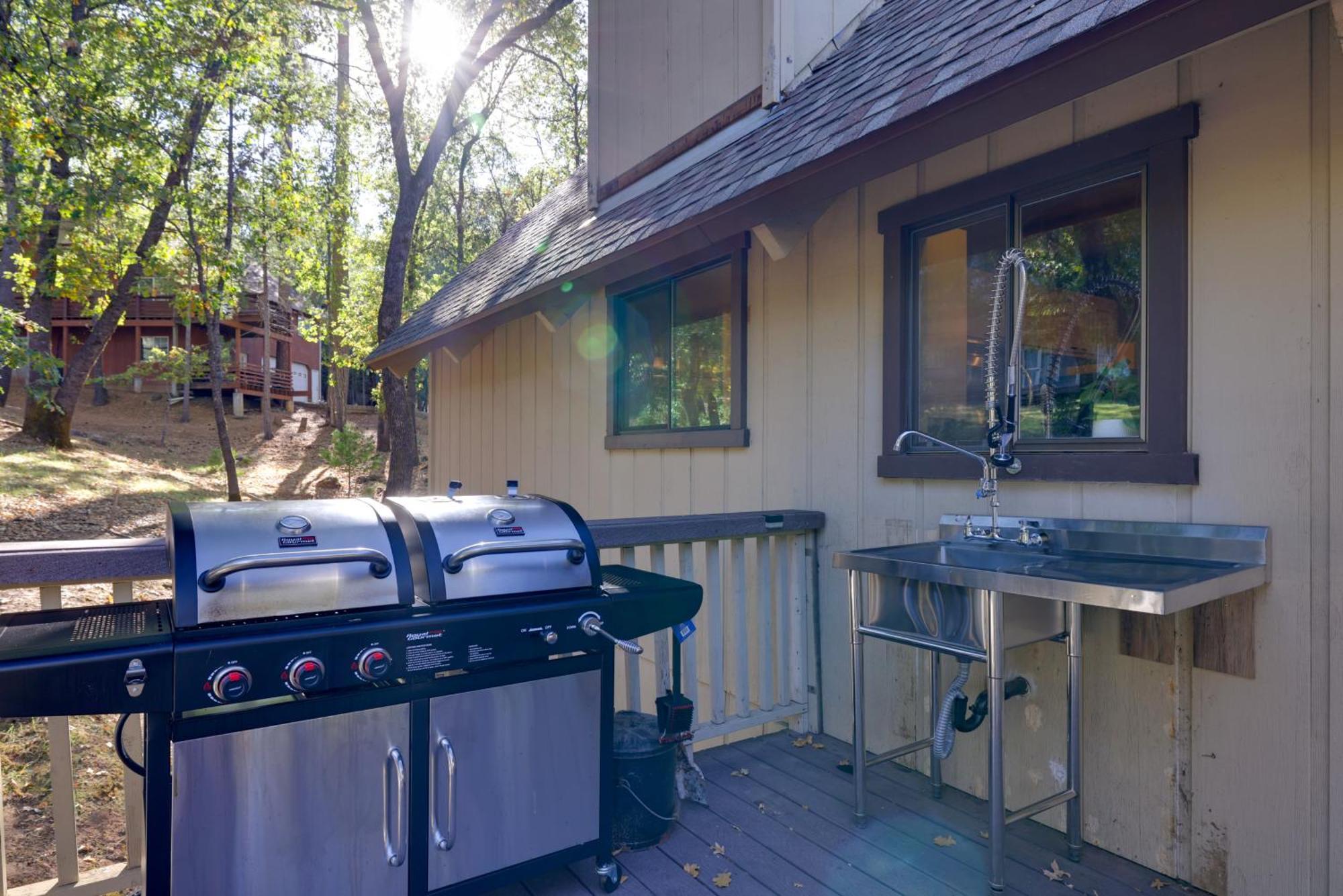 Spacious Groveland Cabin With Wraparound Deck! Exteriér fotografie
