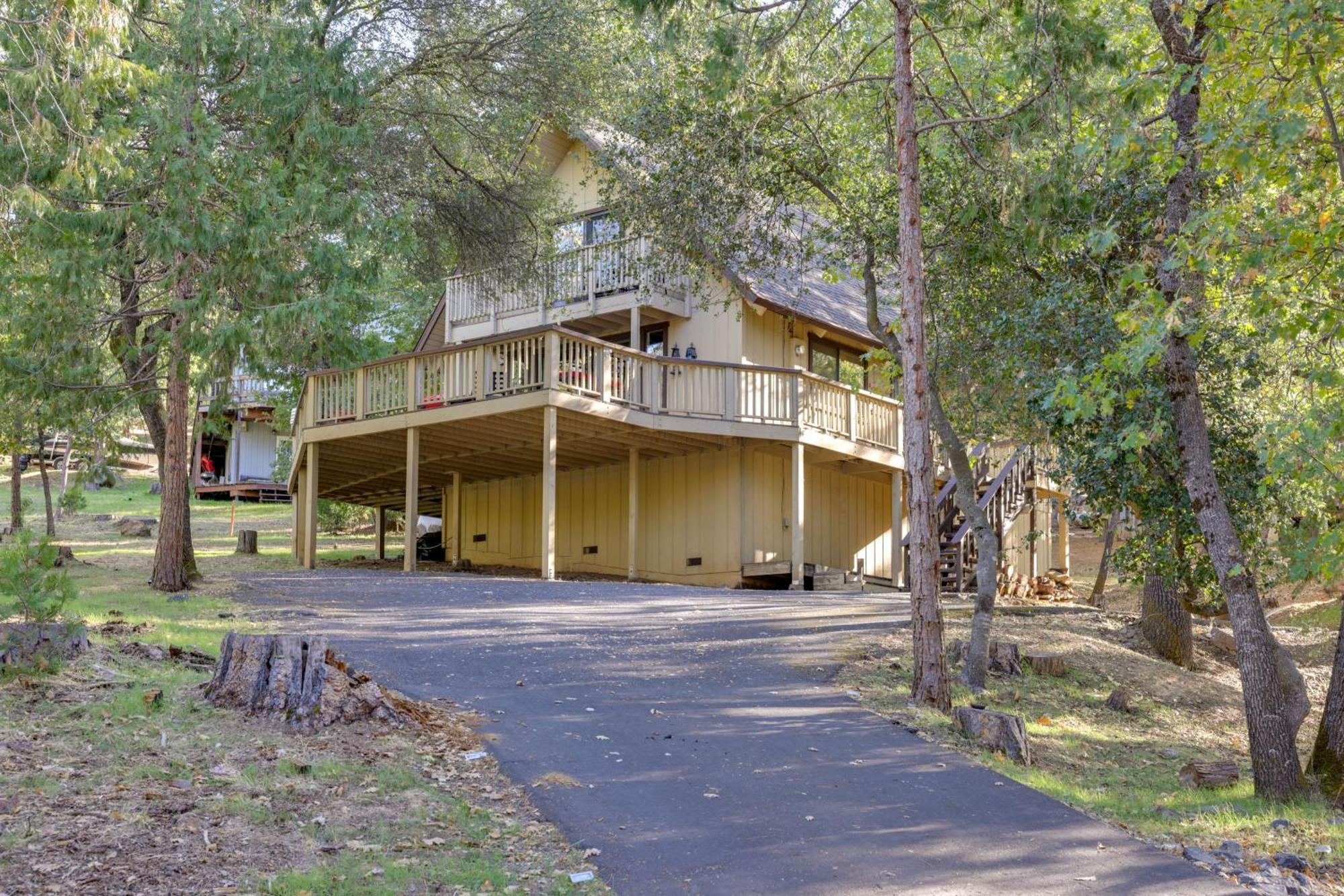 Spacious Groveland Cabin With Wraparound Deck! Exteriér fotografie