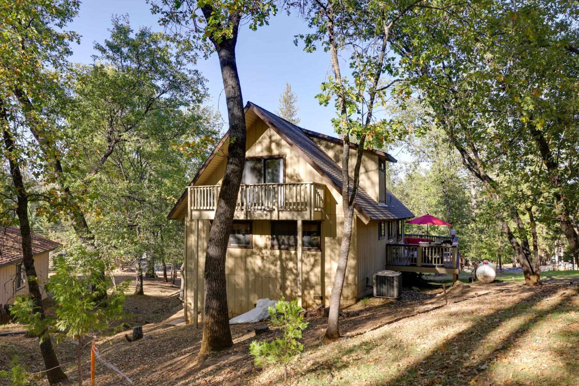 Spacious Groveland Cabin With Wraparound Deck! Exteriér fotografie